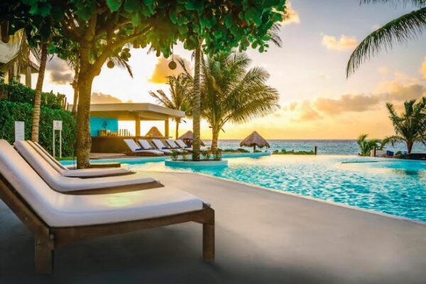 Maleta de Viajes, Hoteles, viajes, The Beachfrontturismo, aventura, Cancún,