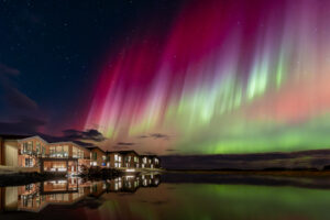 Viajes de noche, Viajes, viajeros, vuelos, aerolíneas, vacaciones, Maleta de Viajes, turismo, booking.com