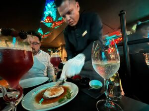 baúl gastronómico, maleta de viajes, viajeros, foodie, experiencia inmersiva, experiencia gastronómica, Encanto, fuego y mar 