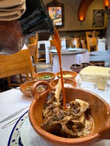 Mole de caderas, Puebla, Oaxaca, Baúl gastronómico, viajes, viaje gastronómico, Maleta de viajes