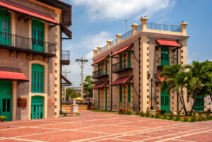 Viajes, viajeros, vacaciones, Maleta de Viajes, turismo, booking.com