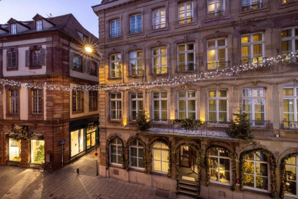 Viajes, viajeros, vacaciones, Maleta de Viajes, turismo, booking.com