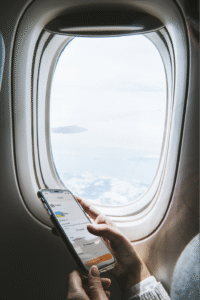 Airalo , viajes, esim, viajeros, Maleta de viajes, maleta tech