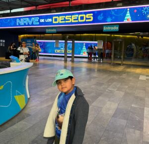 Maleta de viajes, Papalote museo del niño, navidad, navidad,maleta kids