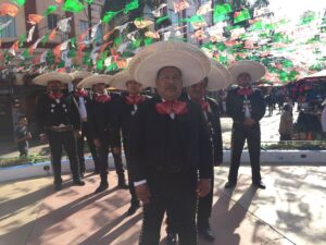 Maleta de VIajes, viajeros,, Jalisco, vacaciones, Mariachi 