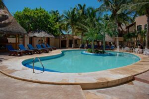 Viajes, viajeros, vacaciones, Maleta de Viajes, turismo, booking.com