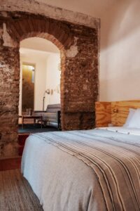 Casa Arrona: una casa de huéspedes contemporánea en el corazón de  Oaxaca