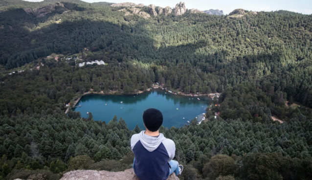 Viajes, viajeros, vacaciones, Maleta de Viajes, turismo, booking.com