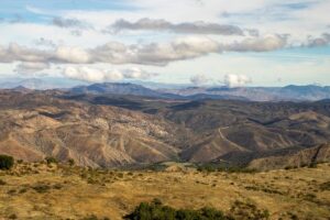 TECATE INDOMABLE: 5 RUTAS DE HIKING QUE DESPIERTAN EL ESPÍRITU  AVENTURERO