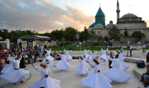 Konya: Una guía esencial para experimentar la capital espiritual de Turquía