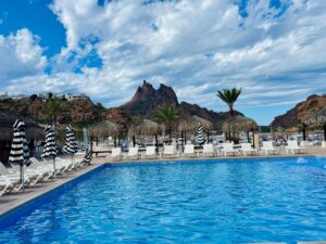 Marinaterra Hotel & Spa: un oasis frente al Cerro Tetakawi para vivir los atardeceres más espectaculares de San Carlos