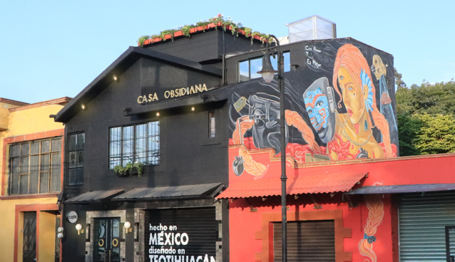 Maleta de Viajes, turismo, viajes, aventura, viajeros, hoteles, vuelos, experiencias, travel, hoteles, Casa Obsidiana, Negro como mi corazón, Teotihuacán,