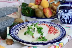 Chiles en nogada: Puebla inaugura la temporada que mueve al campo, las cocinas y el turismo