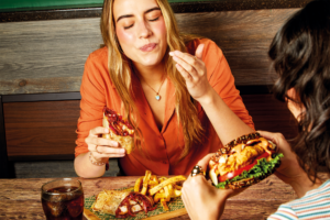Maleta de Viajes, viajeros, destinos, Baúl Gastronómico, alitas, Wingstop