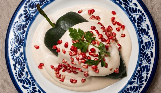 Chiles en nogada, baul gastronomico, cdmx, restaurantes, temporada de chile en nogada