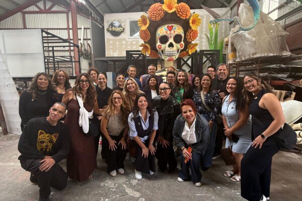 Catrina, Maleta de viajes, cultura, viajeros, Oakland, internacional, turismo, día de muertos