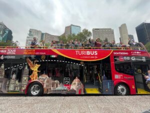 Turibus inicia una nueva era con el estreno de 10 unidades de última generación